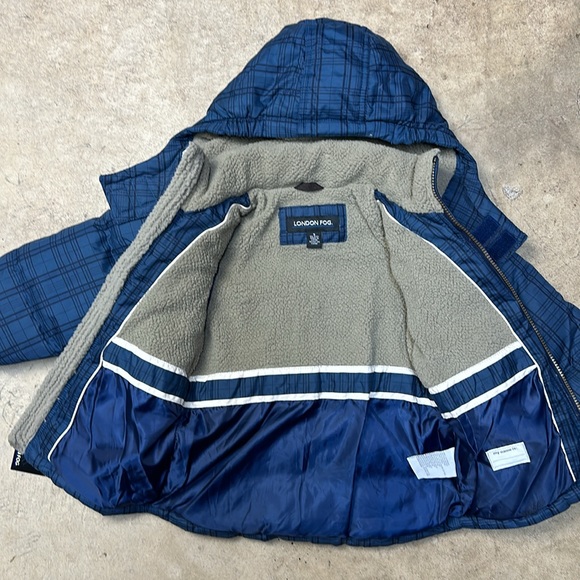 London Fog Blue Plaid Kids Puffer Jacket Removable Hood Size 5 NEW NWT - Picture 2 of 6
